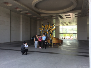 Illustration for article titled This Boring 7 Star Hotel Wants To Be Removed From Transformers 4